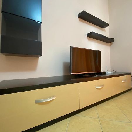 Noar Apartment Sarandë Exterior foto