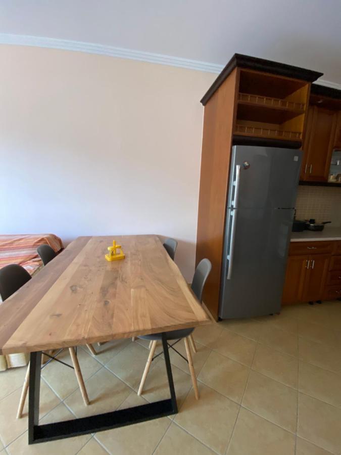 Noar Apartment Sarandë Exterior foto