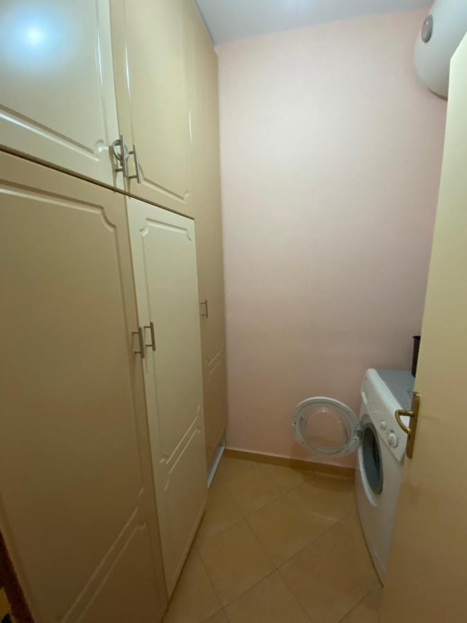Noar Apartment Sarandë Exterior foto