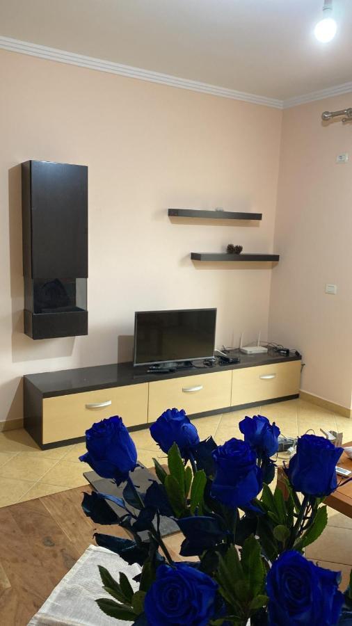 Noar Apartment Sarandë Exterior foto